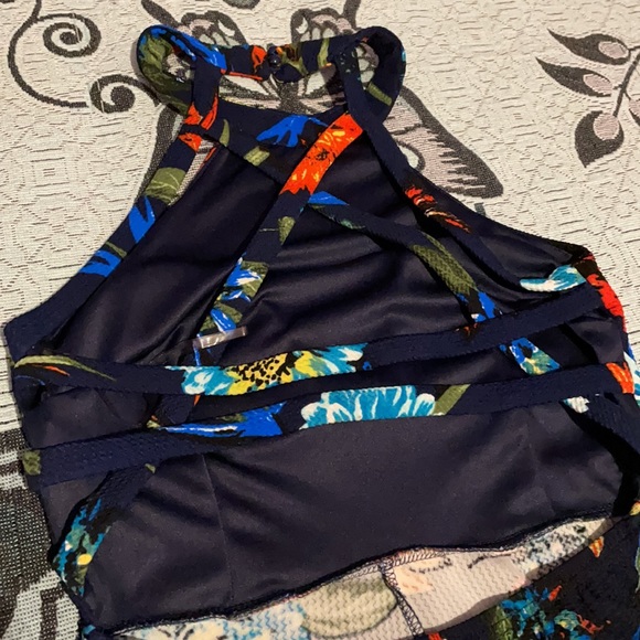 UK2LA Floral romper - Picture 5 of 7